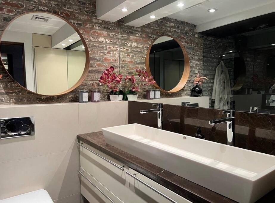 Superb Duplex Penthouse In Fidi Apartment *