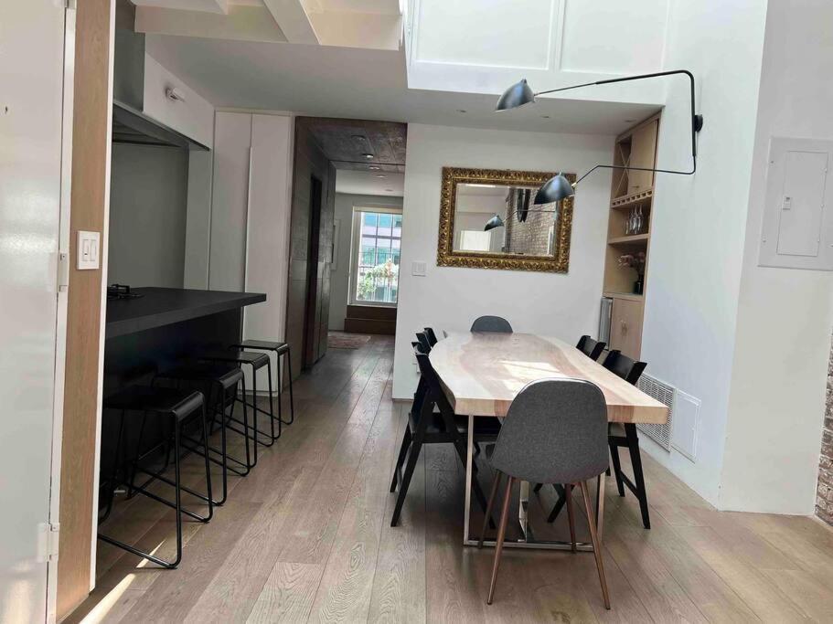 Apartment Superb Duplex Penthouse In Fidi