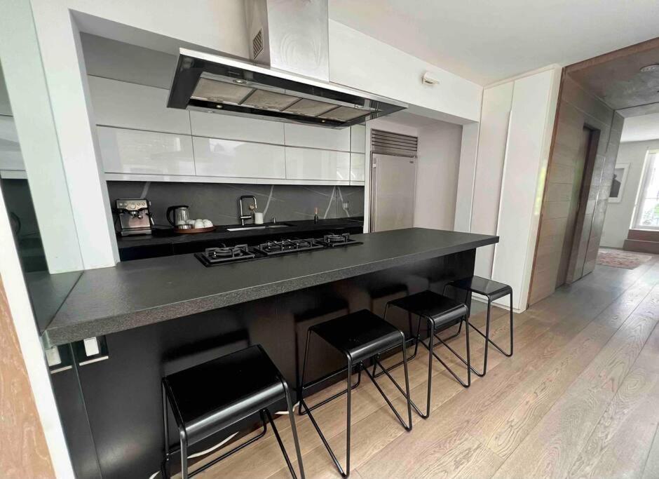 Apartment Superb Duplex Penthouse In Fidi *